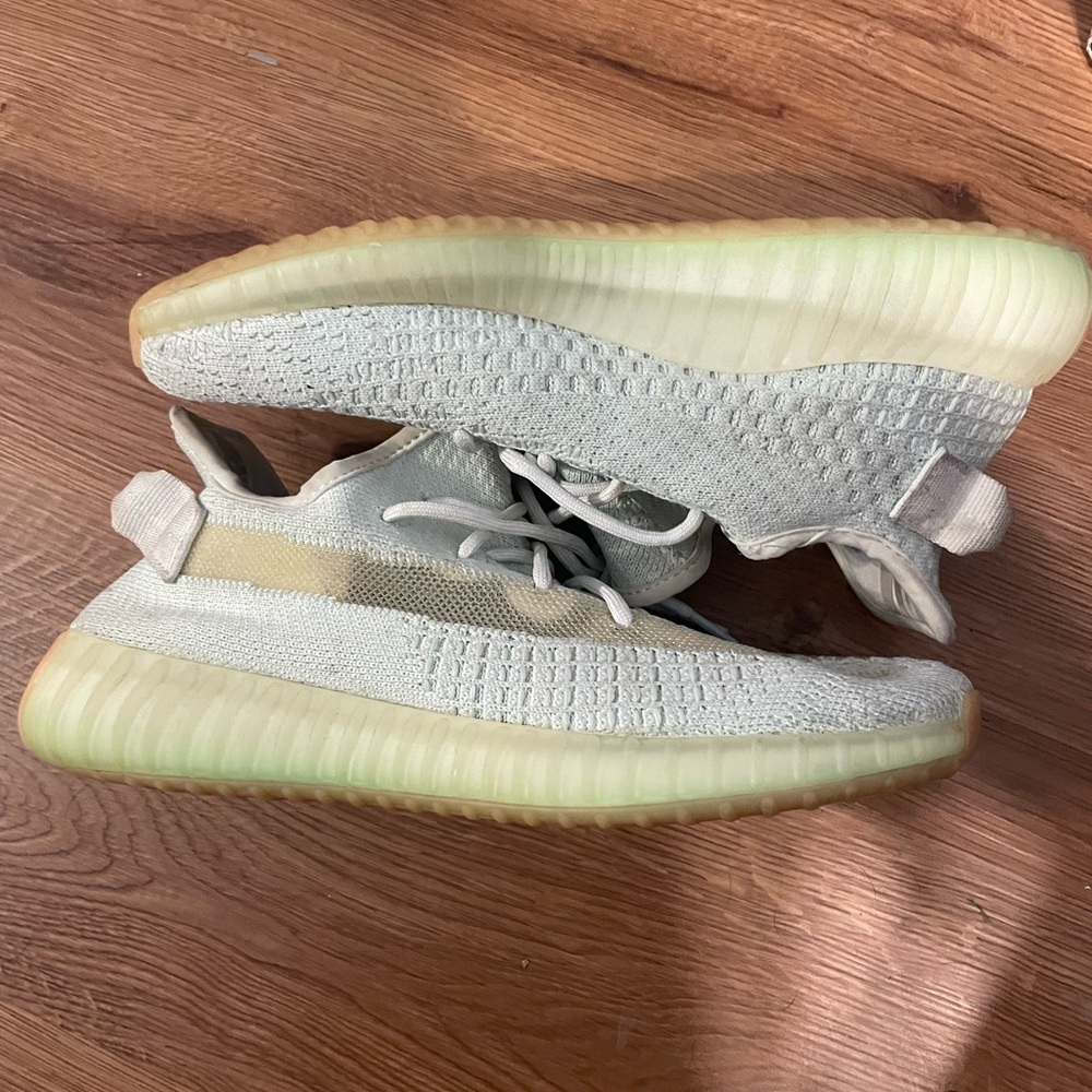 Yeezy 350 boost